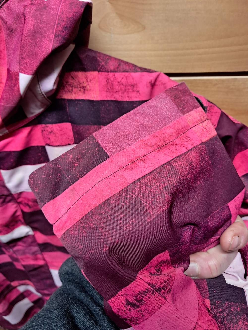 DC Youth Farah Snowboarding Jacket Size L - Picture 4 of 8